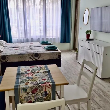 Apartment Turquoise 3 *