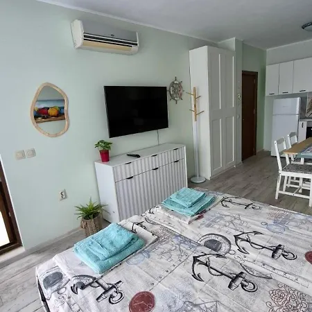 Turquoise 3 Apartment